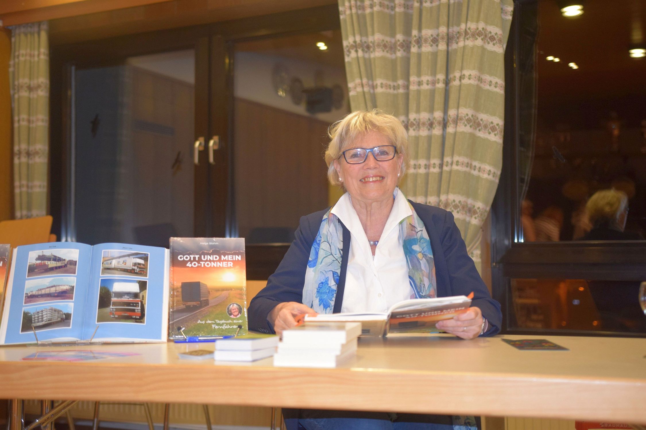 Lesung_Landfrauen_Truckerin_Blohm_Helga_2024_ssr_002.jpg